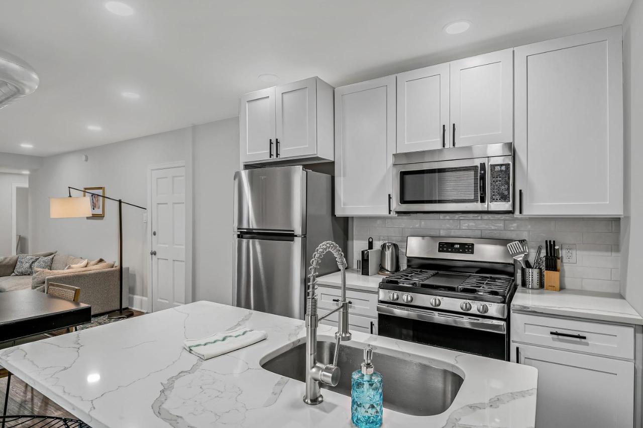 Fashionable 2Br In Downtown Location W Work Area Apartment Harrisburg Exterior photo