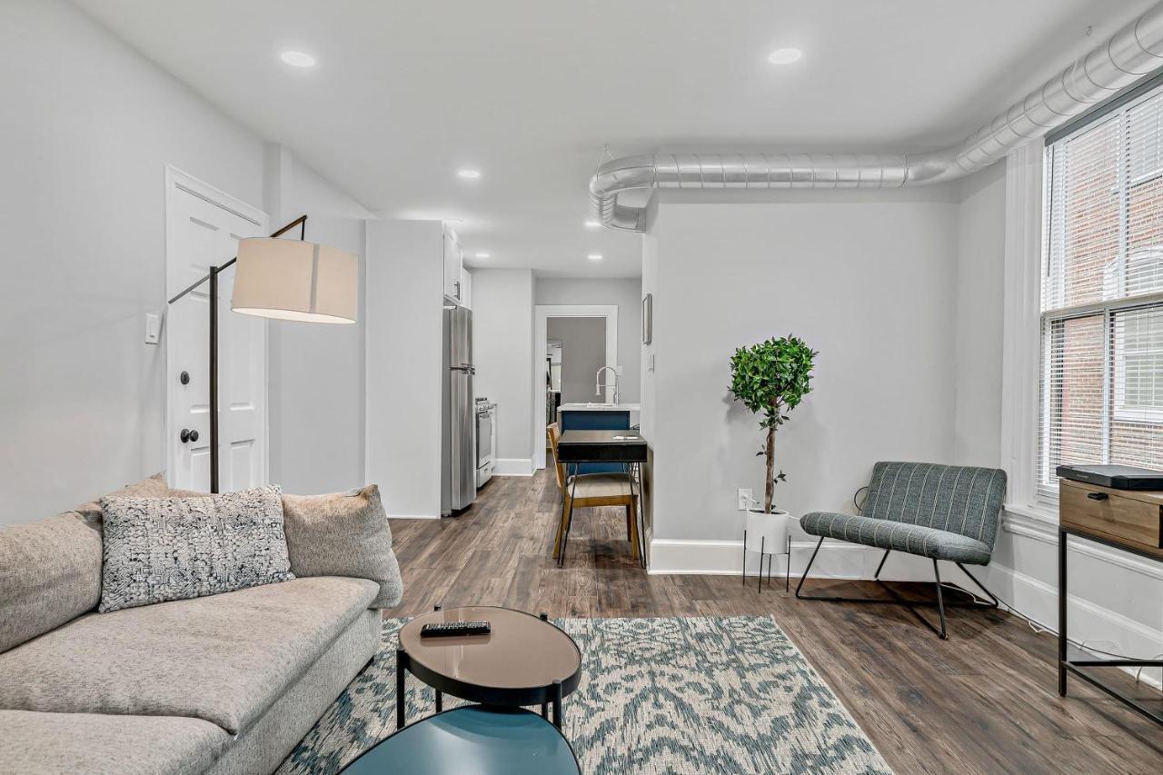 Fashionable 2Br In Downtown Location W Work Area Apartment Harrisburg Exterior photo